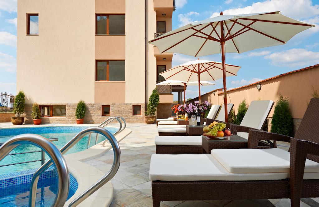 Stanny Court Aparthotel Nesebar Exterior foto